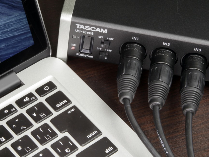 USB2.0によるパソコンとの接続